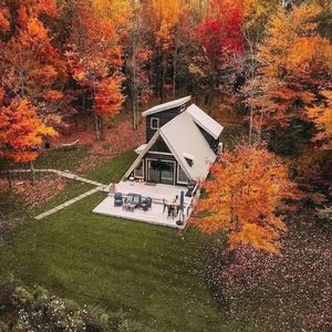 Meet your Posher, Yuwapa